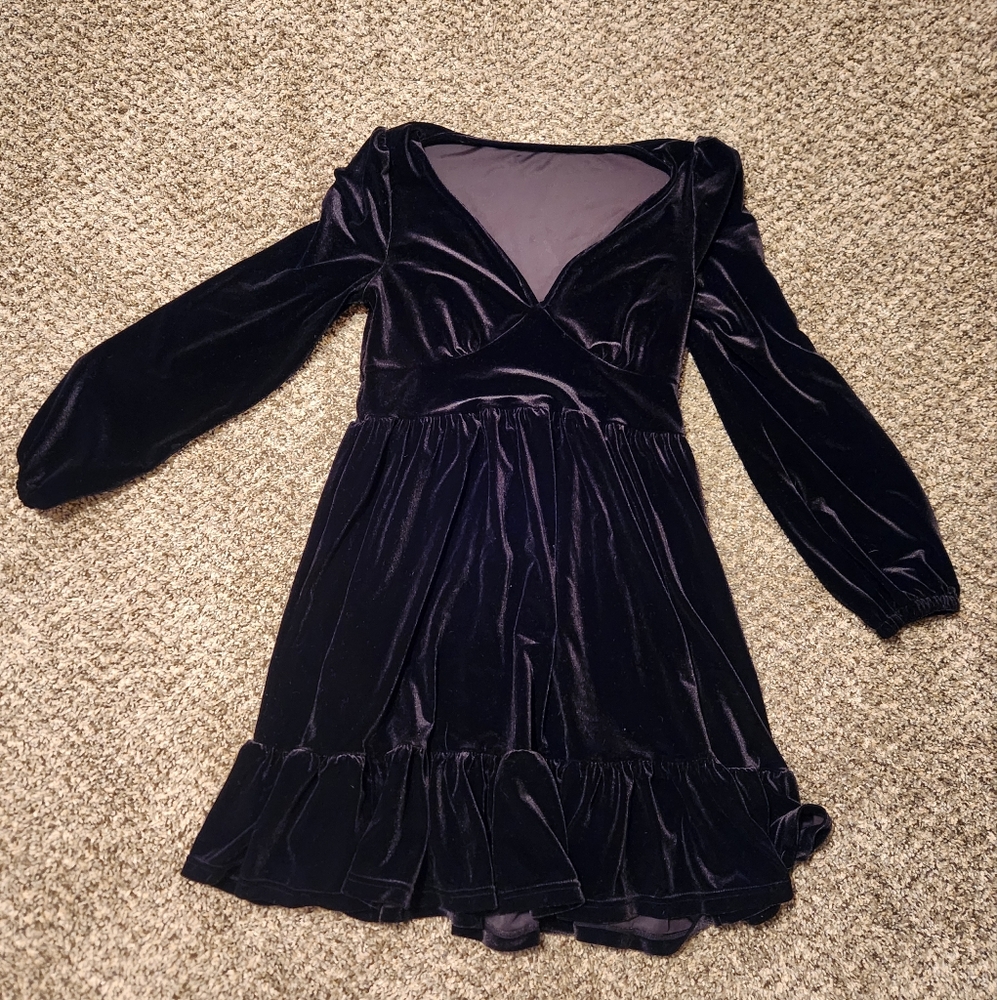 HALARA Velvet Mini Dress in Deep Black